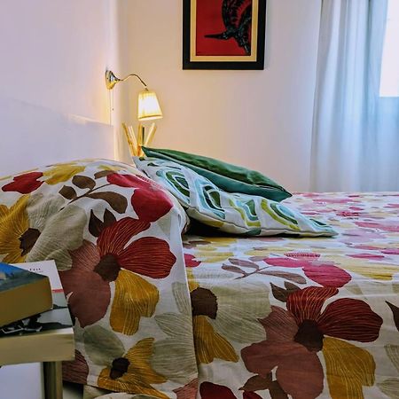 לוקה Appartamento Viale Puccini - Free Gated Parking - 3 Minutes From Center מראה חיצוני תמונה