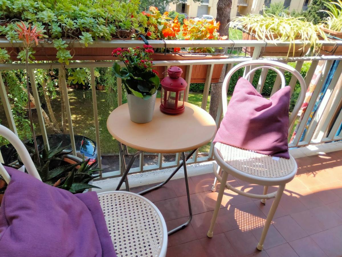 לוקה Appartamento Viale Puccini - Free Gated Parking - 3 Minutes From Center מראה חיצוני תמונה